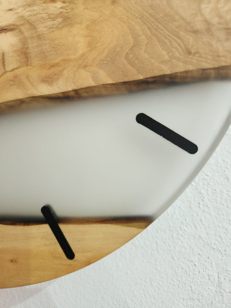 Silent Nature | Resin & Olive Wood Wall Clock